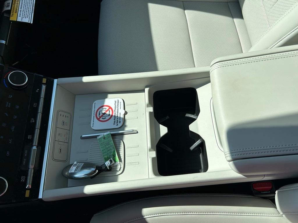 new 2025 Hyundai SANTA FE HEV car, priced at $39,075
