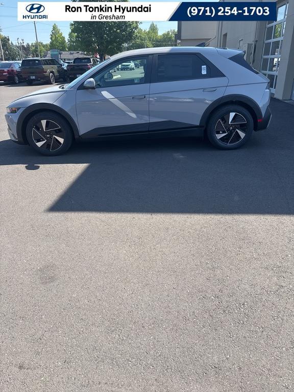new 2025 Hyundai IONIQ 5 car, priced at $45,442