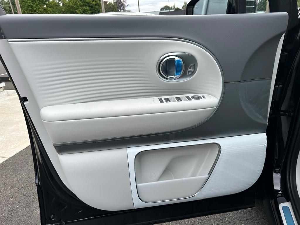 new 2026 Hyundai IONIQ 9 car, priced at $72,850