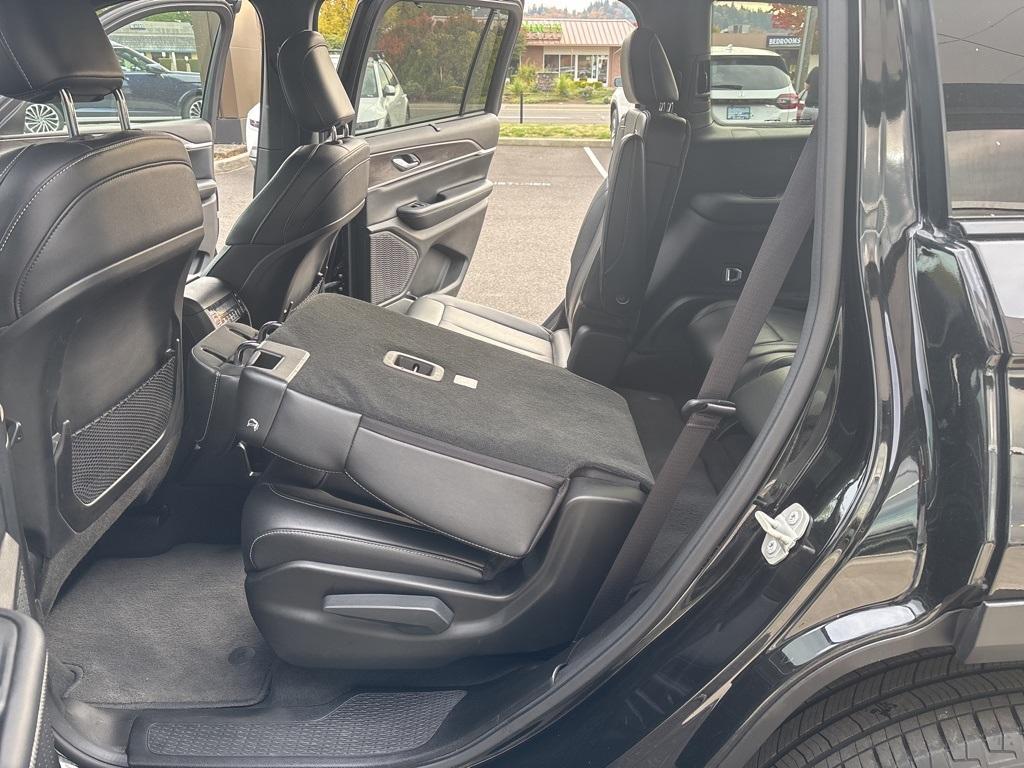 used 2024 Jeep Grand Cherokee L car, priced at $31,777