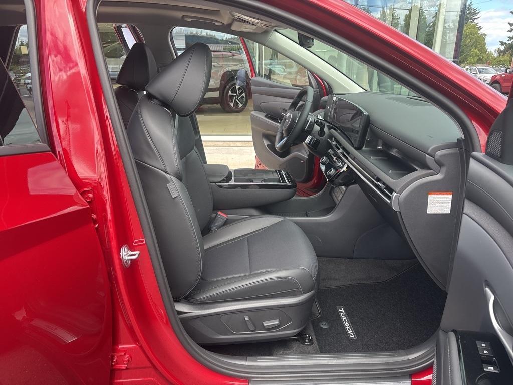 new 2025 Hyundai TUCSON Hybrid car, priced at $42,675