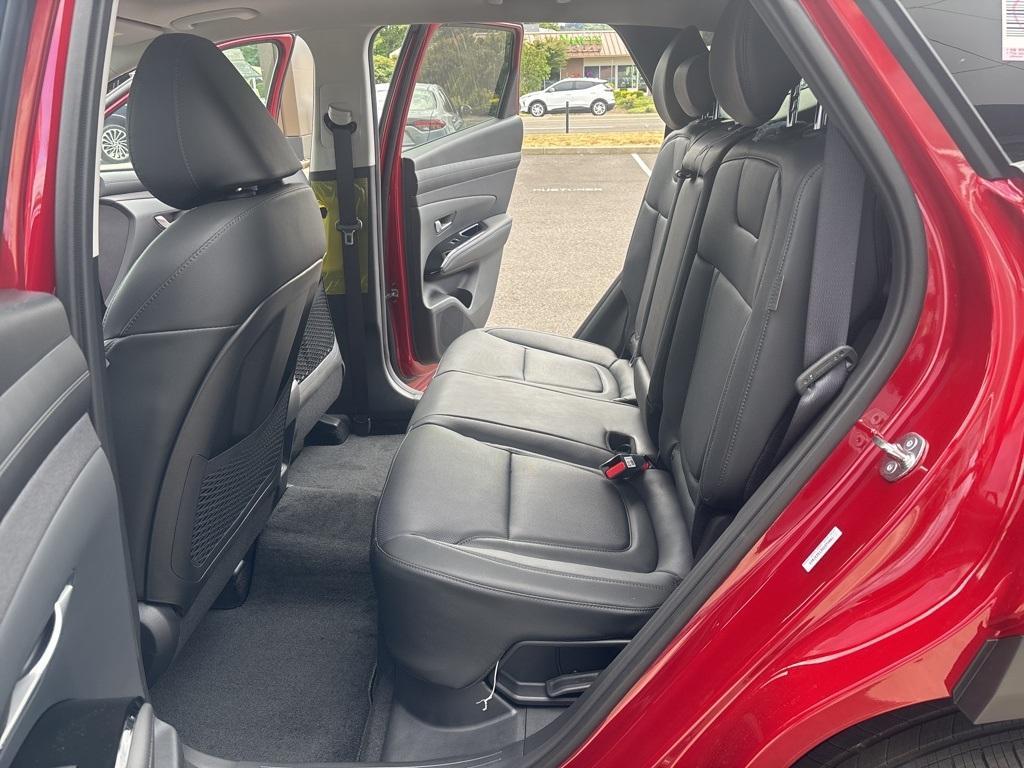 new 2025 Hyundai TUCSON Hybrid car, priced at $42,675
