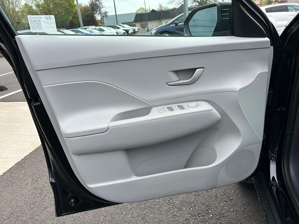 new 2025 Hyundai Kona car, priced at $28,209
