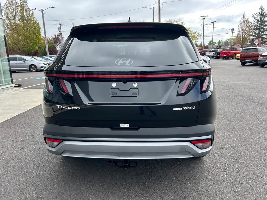new 2025 Hyundai TUCSON Hybrid car, priced at $37,425