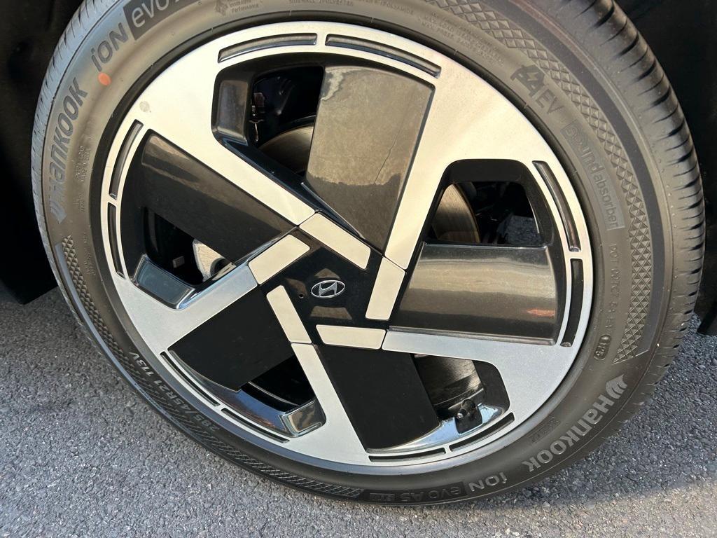 new 2026 Hyundai IONIQ 9 car, priced at $73,315