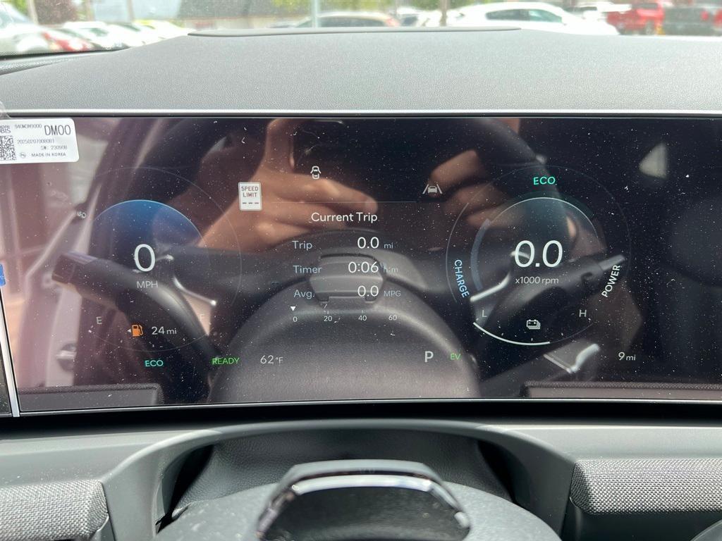new 2025 Hyundai TUCSON Hybrid car, priced at $42,620