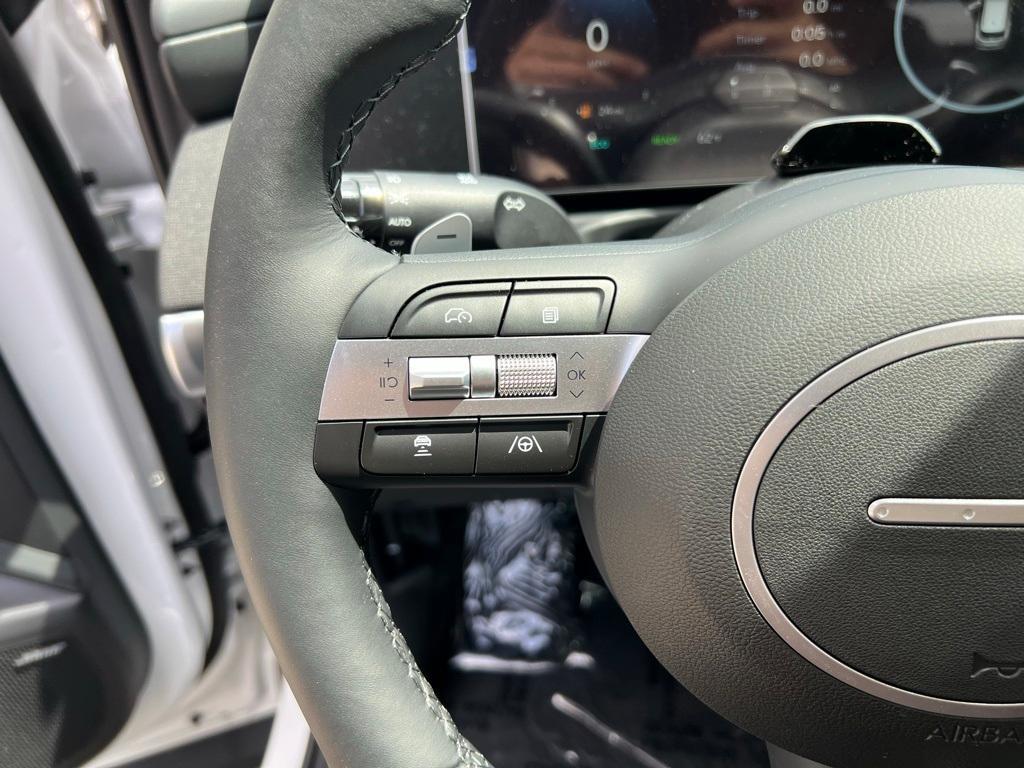 new 2025 Hyundai TUCSON Hybrid car, priced at $42,620