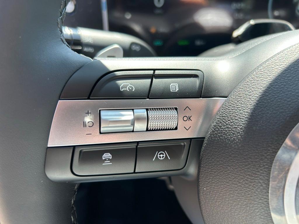 new 2025 Hyundai TUCSON Hybrid car, priced at $42,300