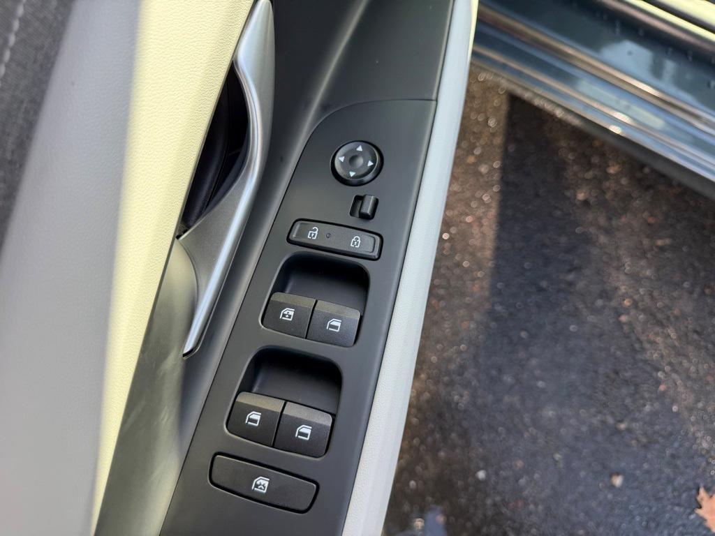 new 2025 Hyundai ELANTRA HEV car, priced at $29,755