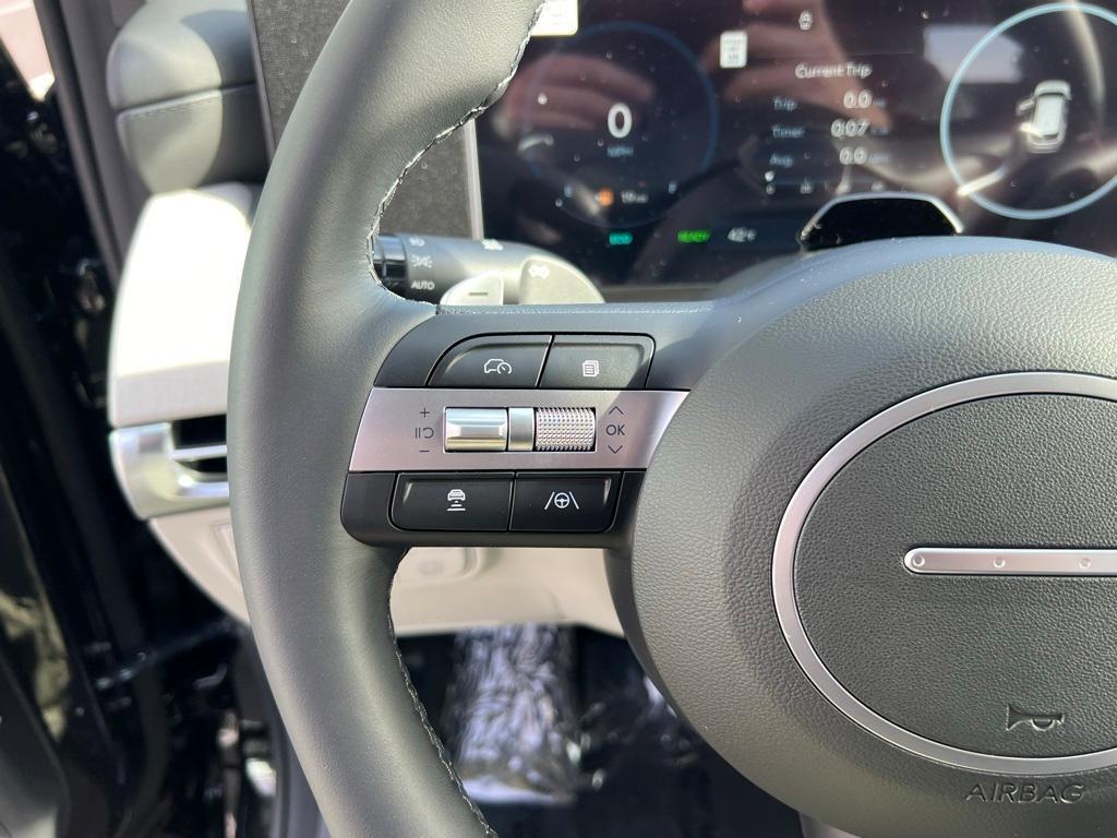 new 2025 Hyundai TUCSON Hybrid car, priced at $36,499