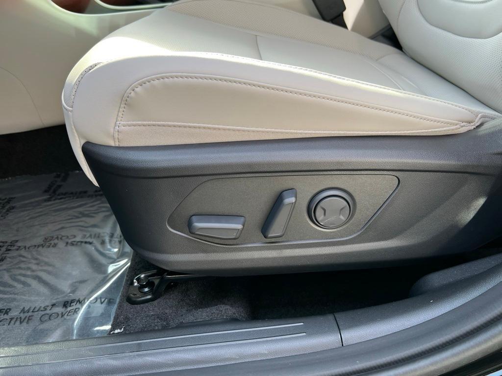 new 2025 Hyundai TUCSON Hybrid car, priced at $36,499
