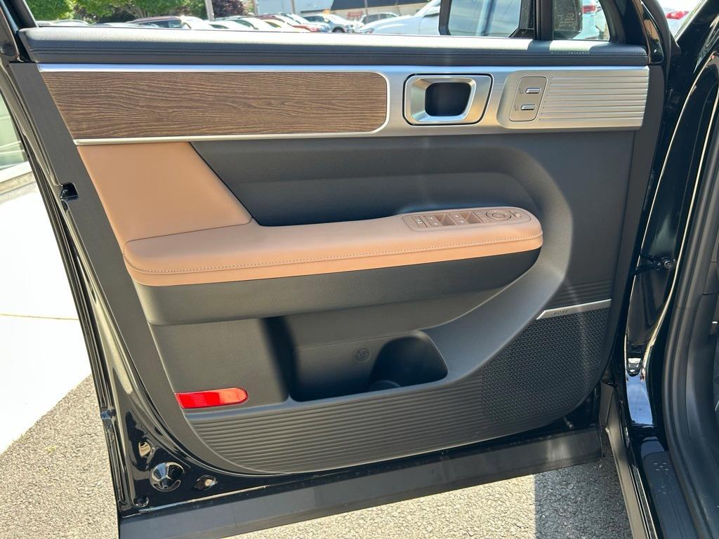 new 2025 Hyundai SANTA FE HEV car, priced at $46,779