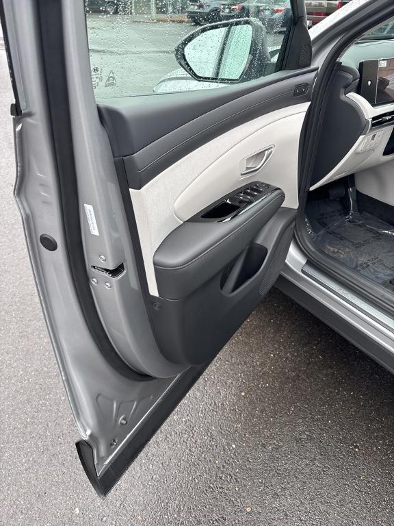 new 2025 Hyundai TUCSON Hybrid car, priced at $40,790