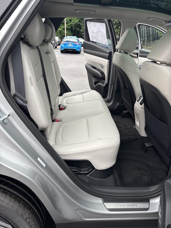new 2025 Hyundai TUCSON Hybrid car, priced at $40,790