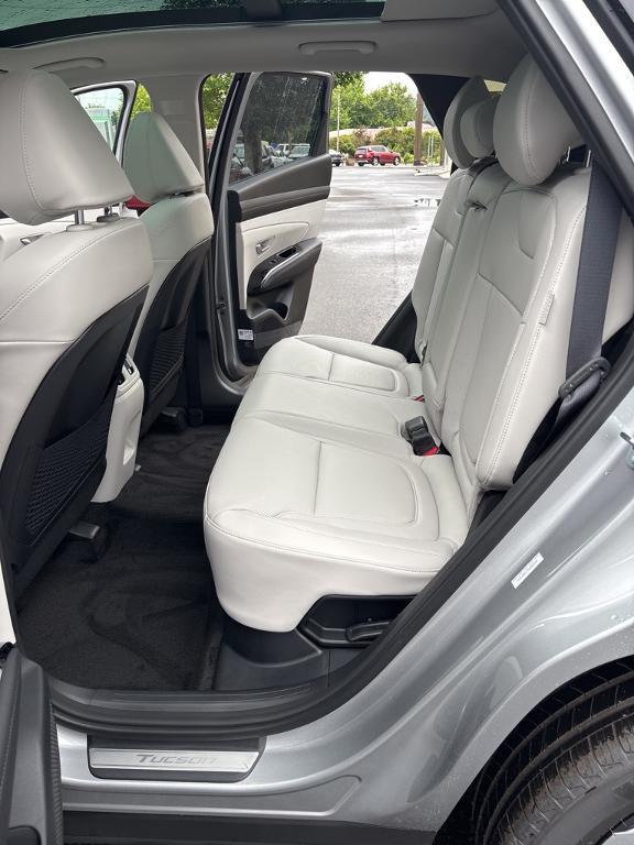 new 2025 Hyundai TUCSON Hybrid car, priced at $40,790