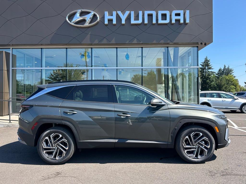 new 2025 Hyundai TUCSON Hybrid car, priced at $42,335