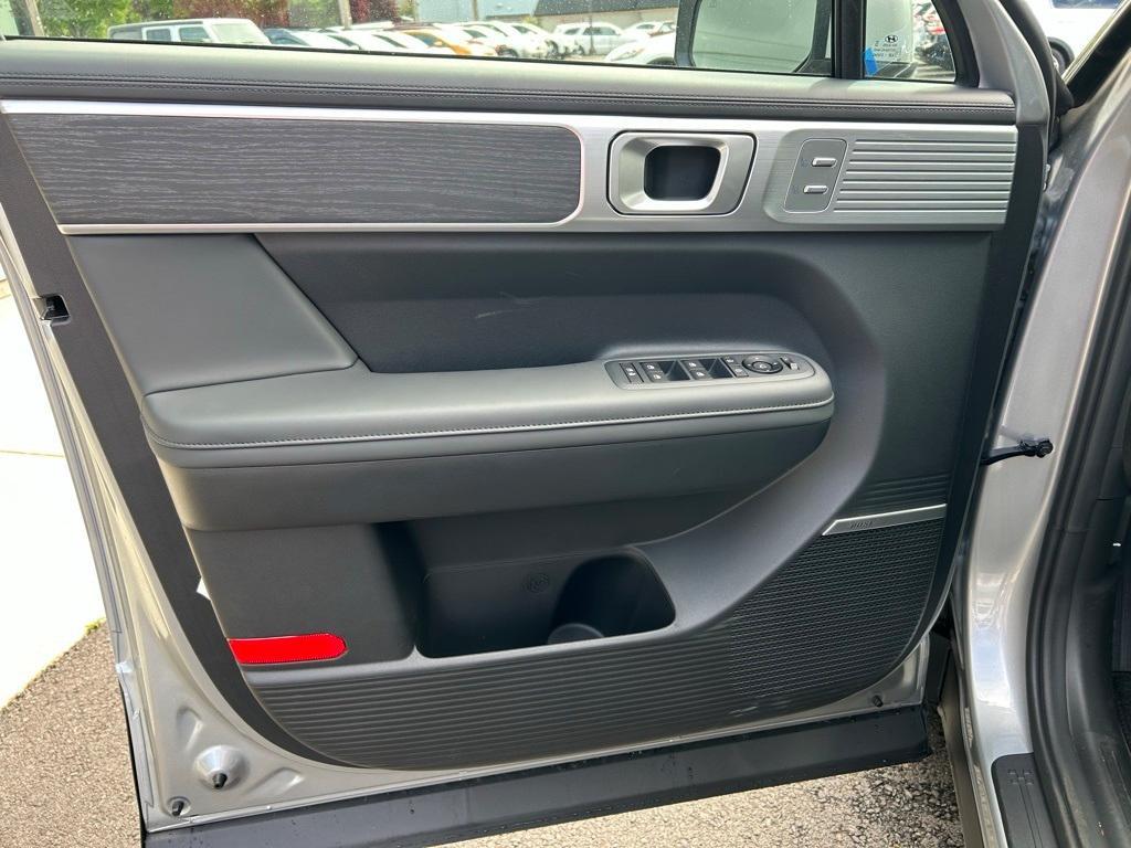 new 2025 Hyundai SANTA FE HEV car, priced at $45,444