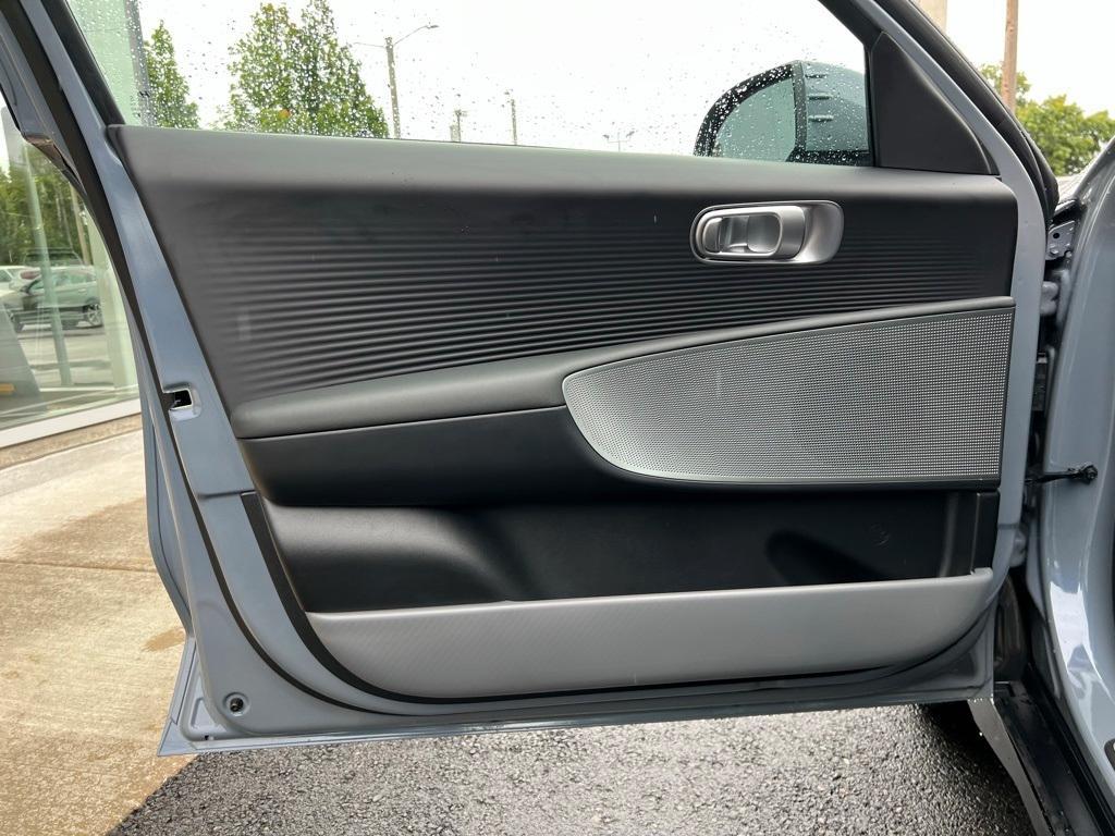 new 2025 Hyundai IONIQ 6 car, priced at $41,085
