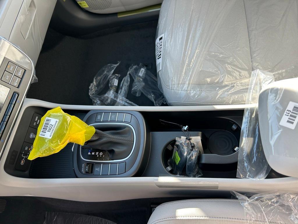 new 2025 Hyundai Kona car, priced at $28,084