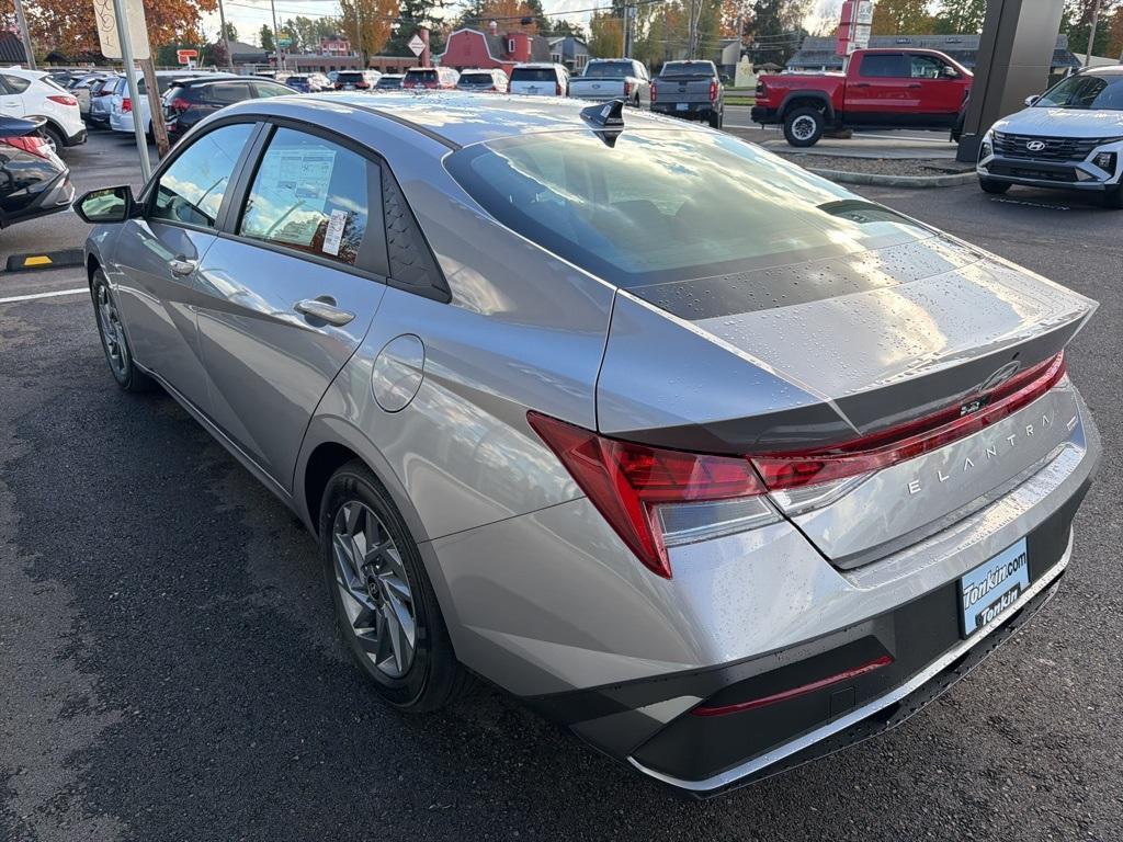 new 2026 Hyundai ELANTRA HEV car, priced at $27,607
