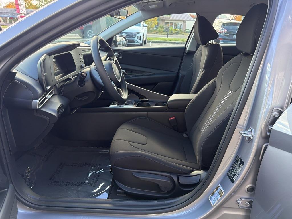 new 2026 Hyundai ELANTRA HEV car, priced at $27,607