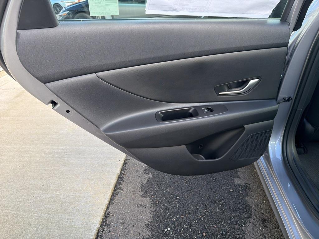 new 2026 Hyundai ELANTRA HEV car, priced at $27,607