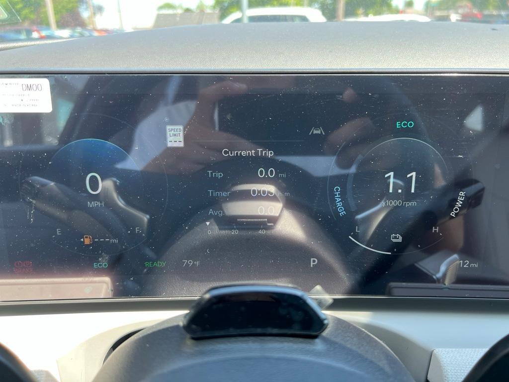 new 2025 Hyundai TUCSON Hybrid car, priced at $37,425