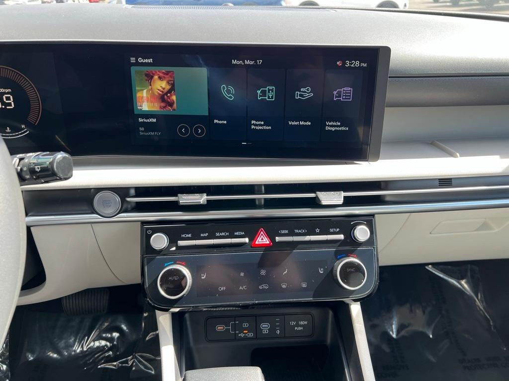 new 2025 Hyundai Tucson car, priced at $31,647