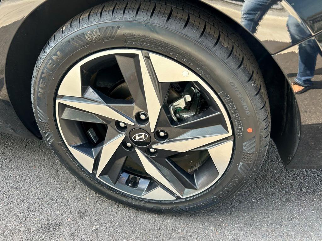 used 2022 Hyundai ELANTRA HEV car, priced at $21,477