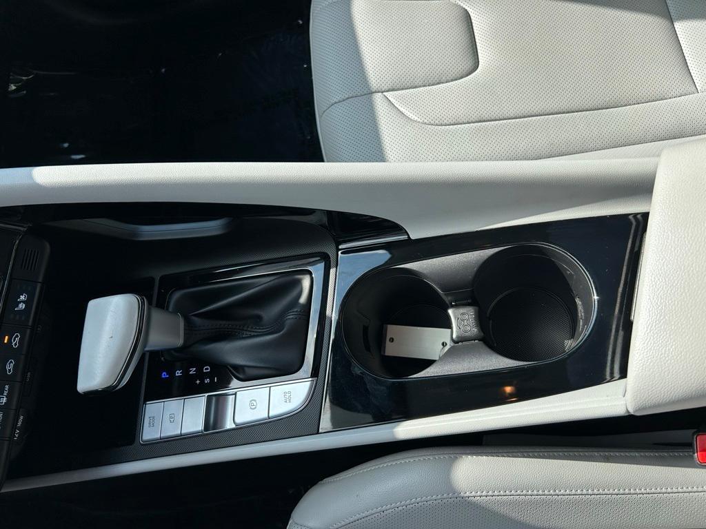 used 2022 Hyundai ELANTRA HEV car, priced at $21,477