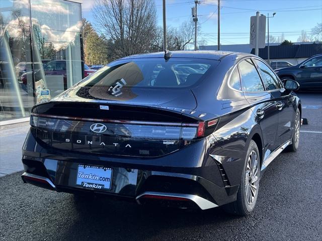 new 2025 Hyundai Sonata Hybrid car, priced at $32,690