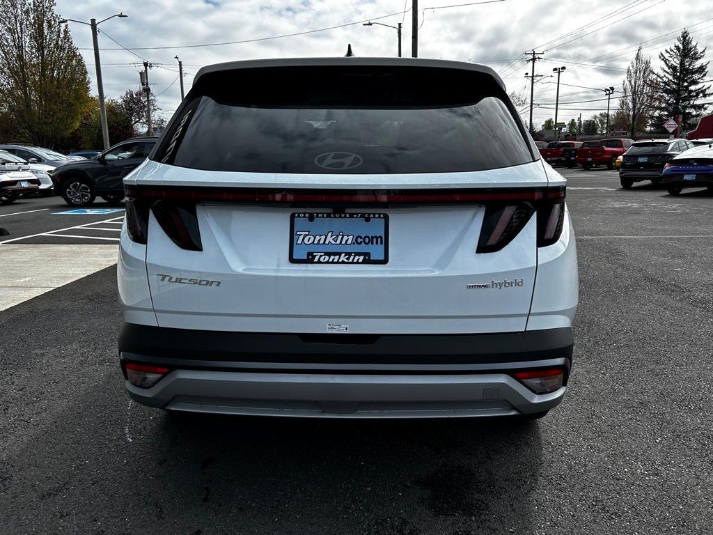 new 2025 Hyundai TUCSON Hybrid car, priced at $37,690