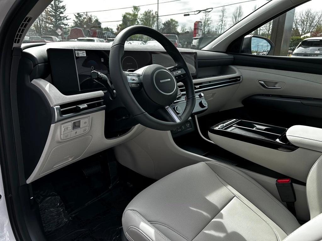 new 2025 Hyundai TUCSON Hybrid car, priced at $37,690