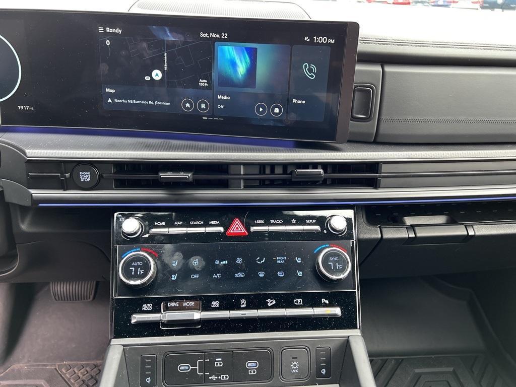 used 2025 Hyundai Santa Fe car, priced at $39,999