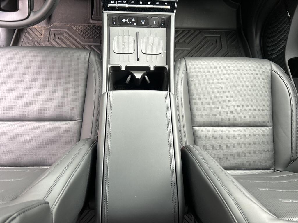 used 2025 Hyundai Santa Fe car, priced at $39,999