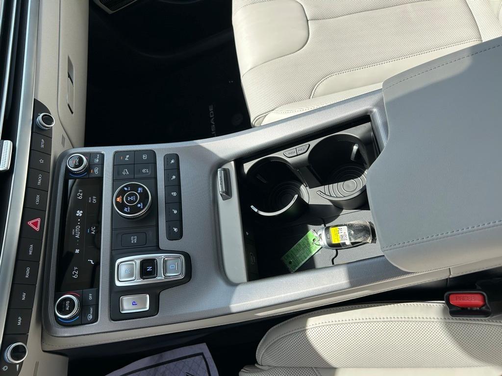 new 2025 Hyundai Palisade car, priced at $51,181
