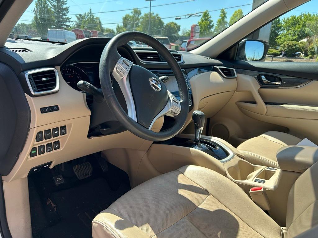 used 2016 Nissan Rogue car, priced at $15,950