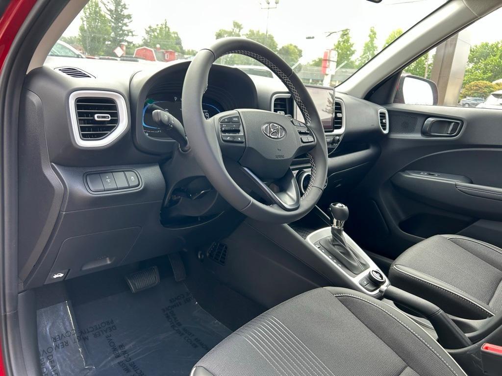 new 2025 Hyundai Venue car, priced at $25,386