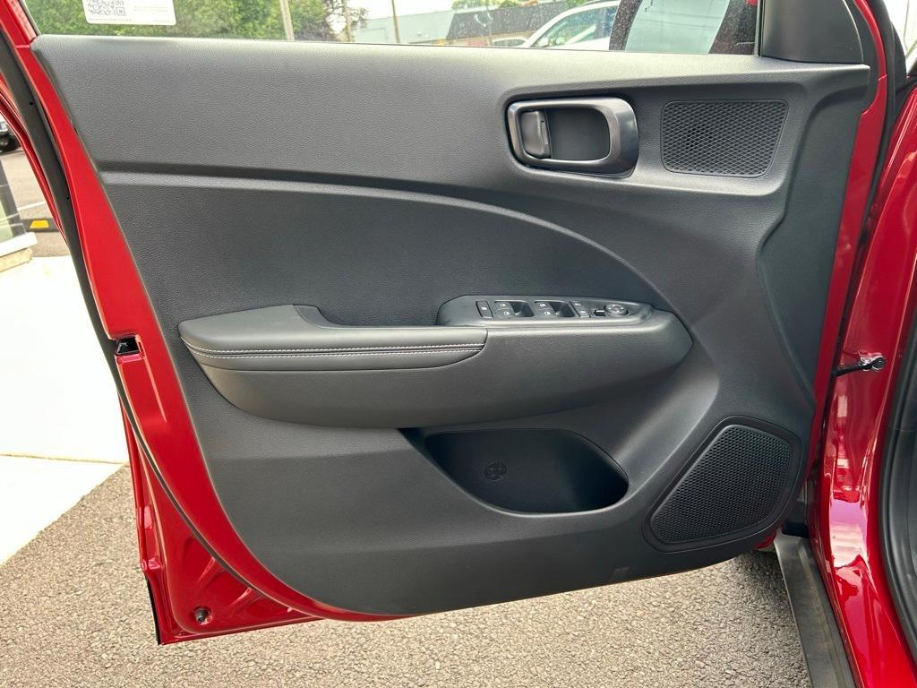new 2025 Hyundai Venue car, priced at $25,386