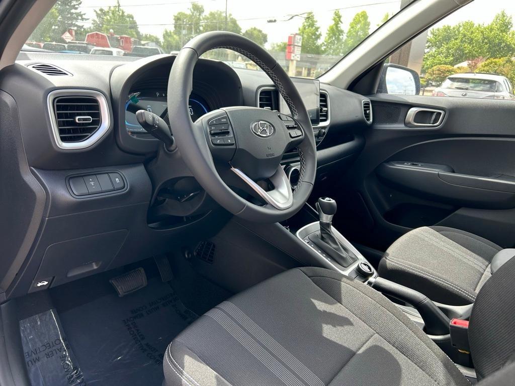 new 2025 Hyundai Venue car, priced at $23,081