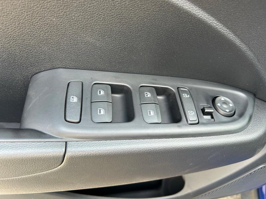 new 2025 Hyundai Venue car, priced at $23,081