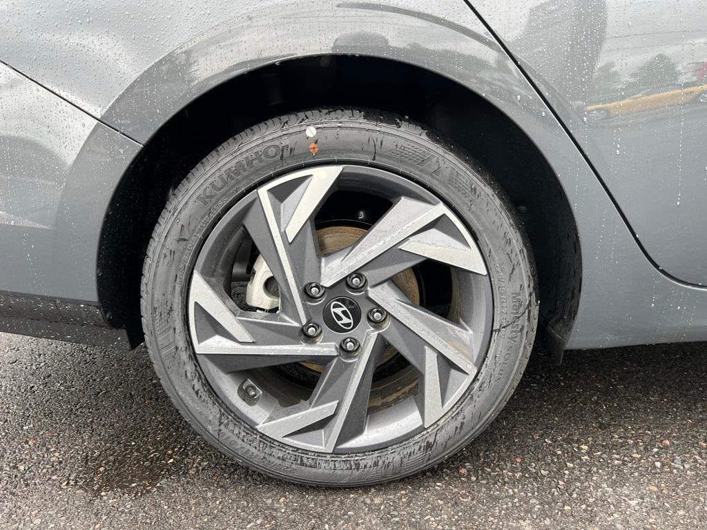 new 2025 Hyundai Elantra car, priced at $23,415