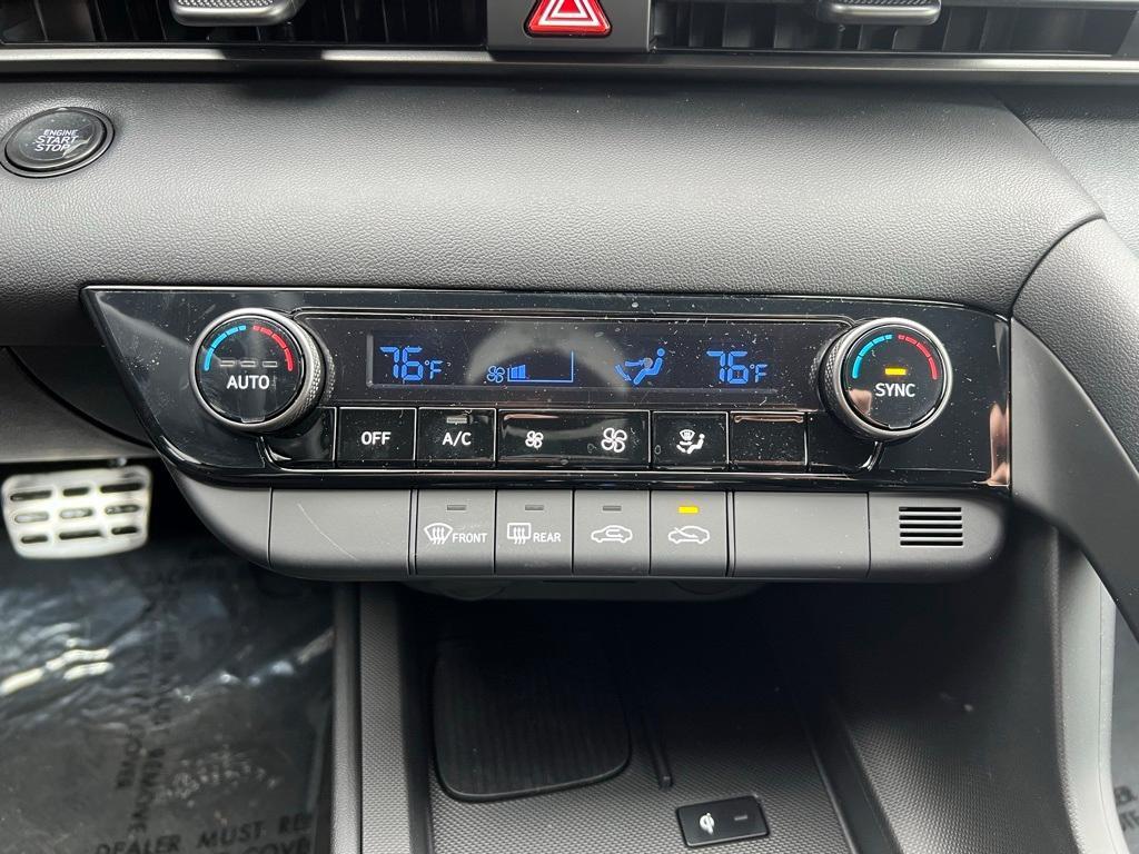 new 2025 Hyundai Elantra car, priced at $23,415