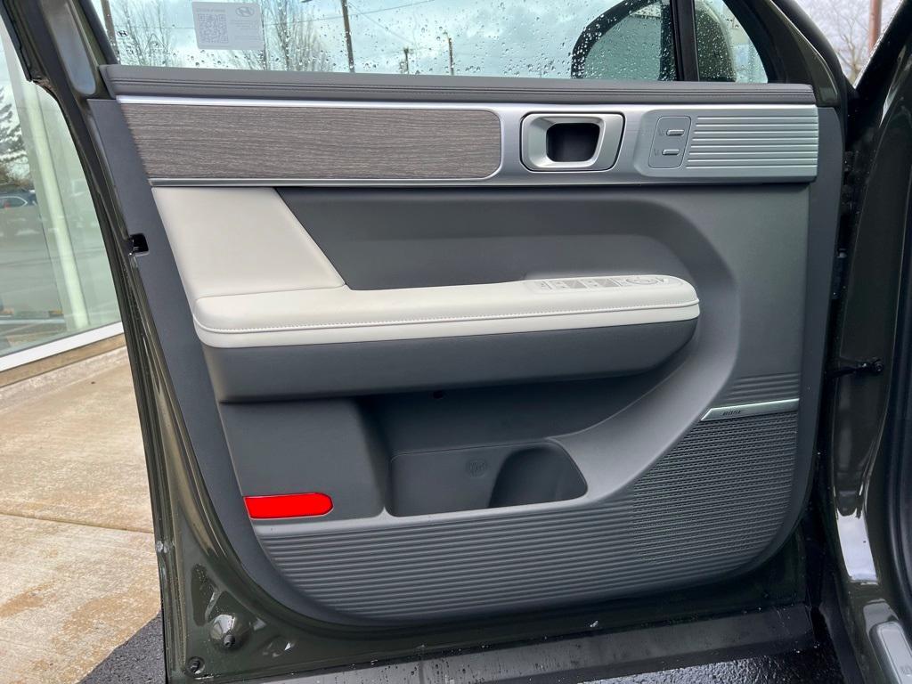new 2025 Hyundai Santa Fe car, priced at $47,266
