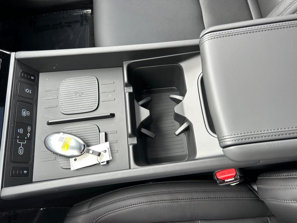 new 2025 Hyundai SANTA FE HEV car, priced at $49,125