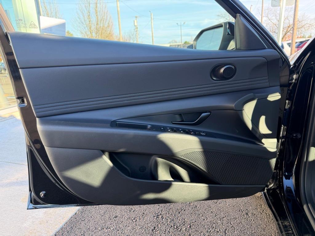 used 2025 Hyundai Elantra car, priced at $21,555