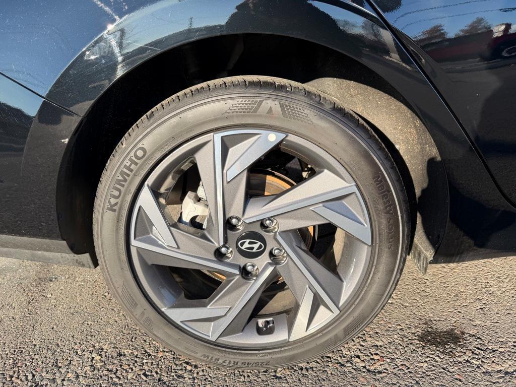 used 2025 Hyundai Elantra car, priced at $21,555