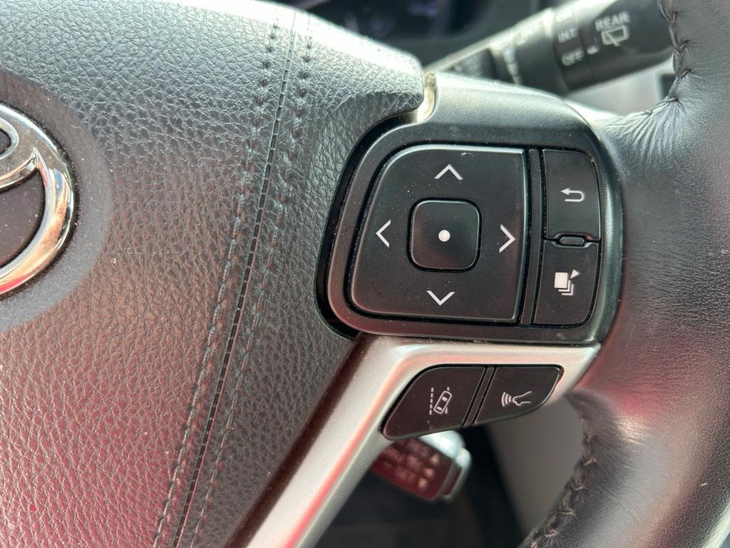 used 2019 Toyota Highlander car, priced at $28,447