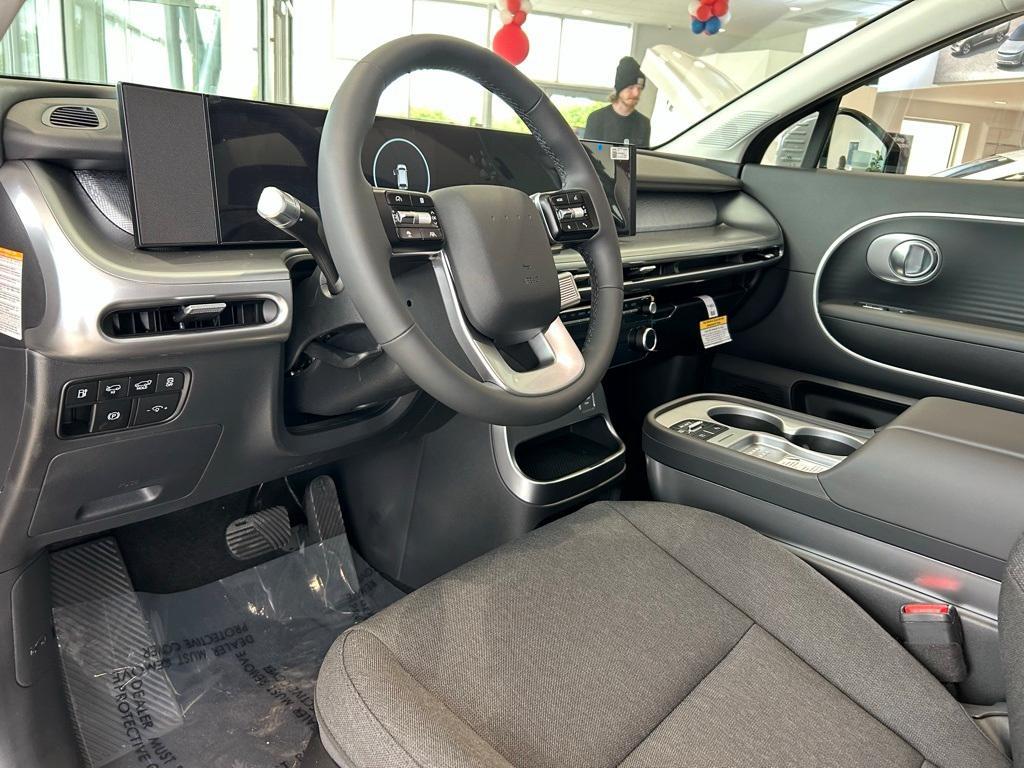 new 2026 Hyundai IONIQ 9 car, priced at $61,600