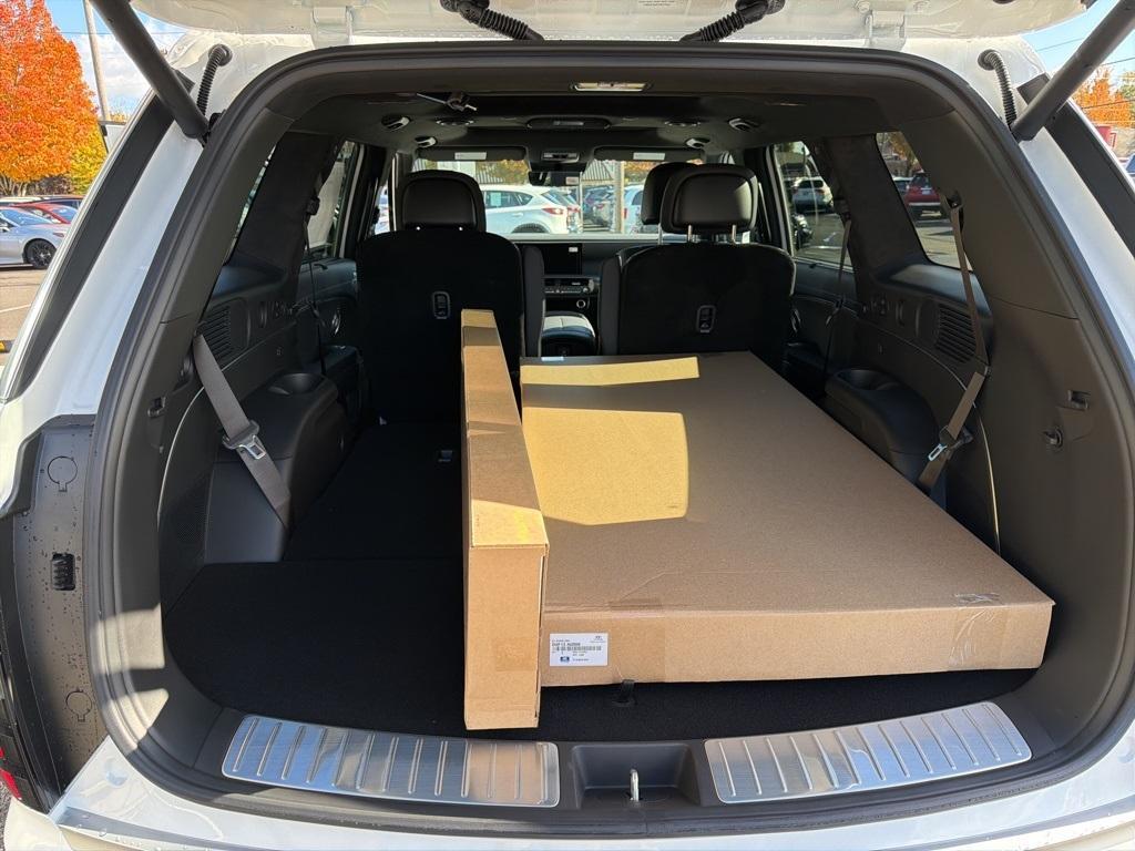 new 2026 Hyundai Palisade Hybrid car, priced at $60,821